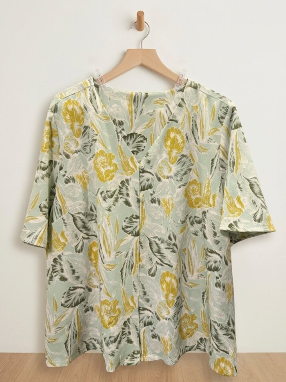 Floral V-Neck Short Sleeve Blouse in Sage and Mustard